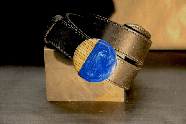 Ceinture bois résine.